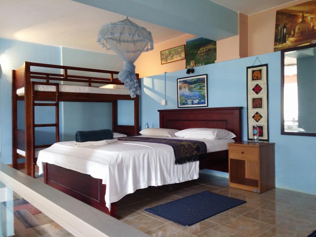 Days Inn Kandy Esterno foto