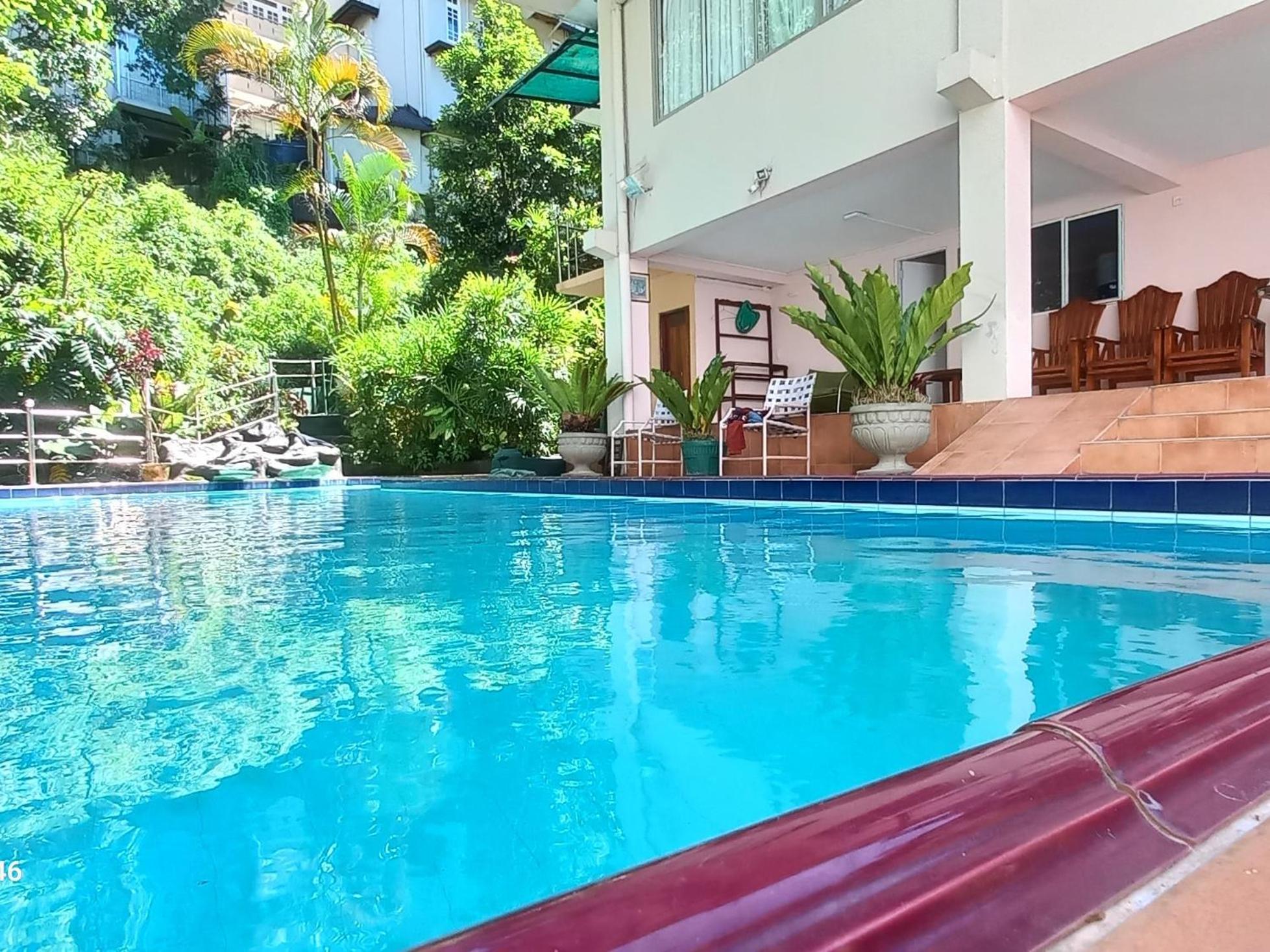 Days Inn Kandy Esterno foto
